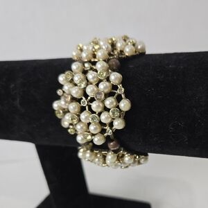 Faux Pearl Cluster Stretch Bracelet